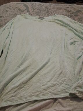 Light Mint Long-Sleeve Shirt - Casual Comfort